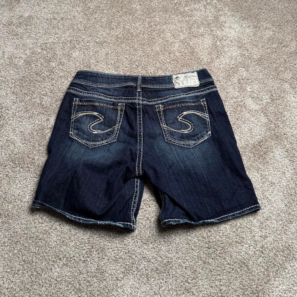 SILVER JEANS "SUKI SHORT" INIDIGO DENIM SHORTS